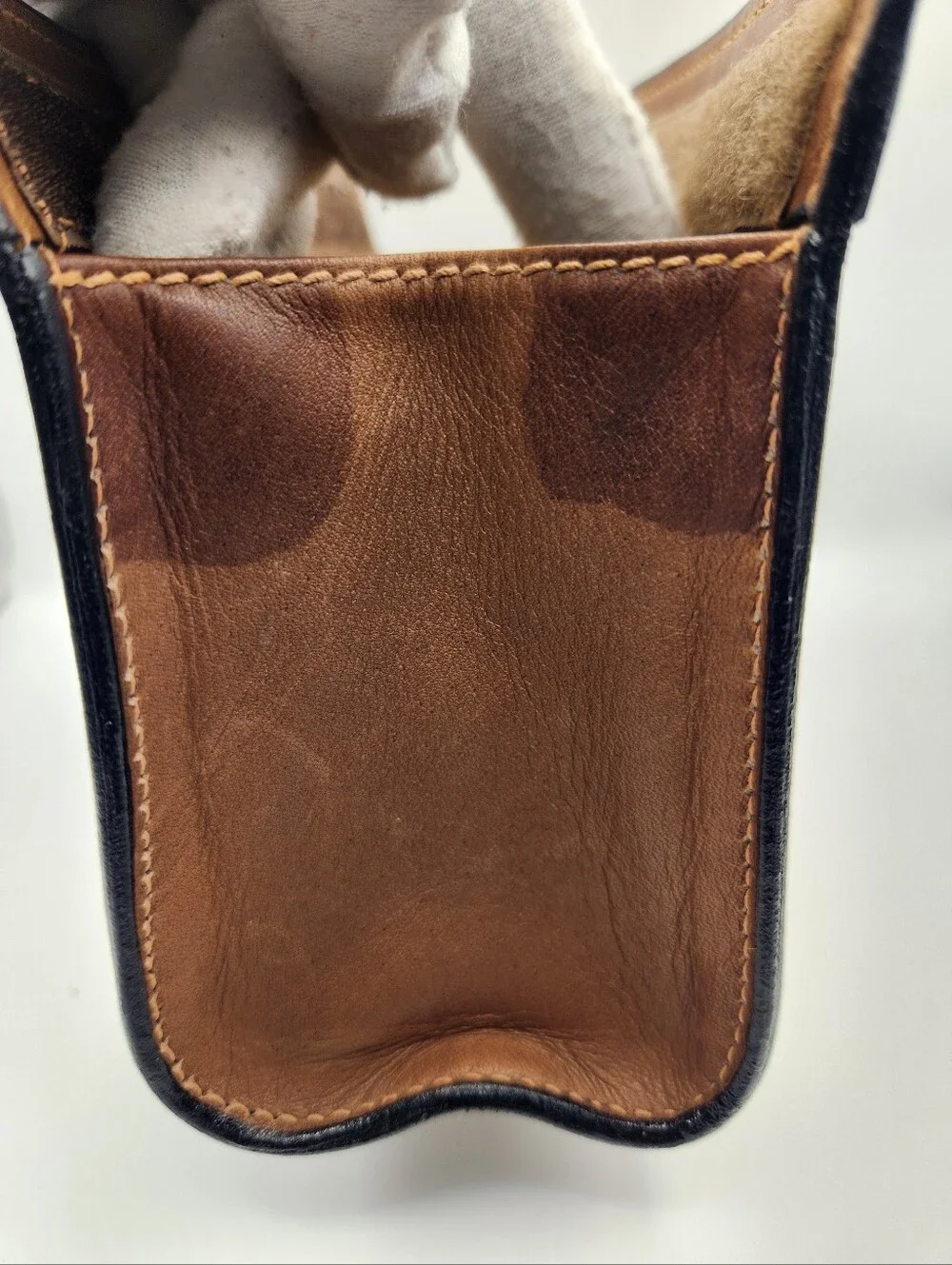 Vintage Gucci Sherry Line Velcro Suede Clutch